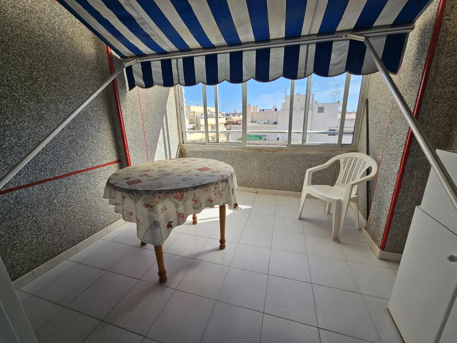 1-Bedroom Apartment in Torrevieja - 15