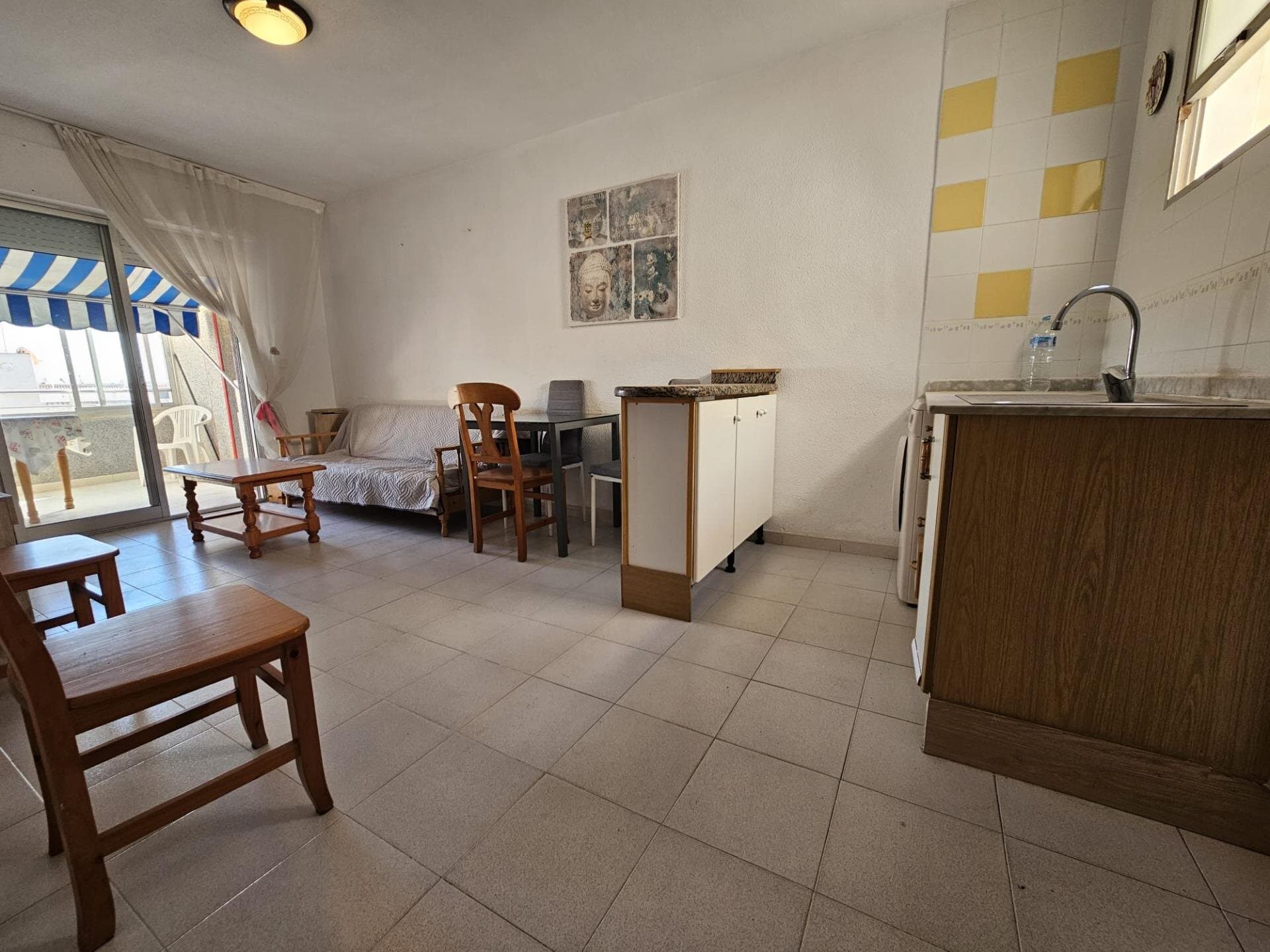 1-Bedroom Apartment in Torrevieja - 19
