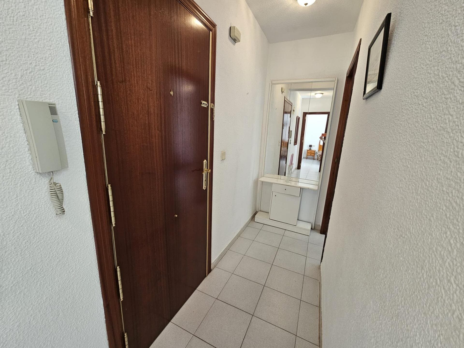 1-Bedroom Apartment in Torrevieja - 2