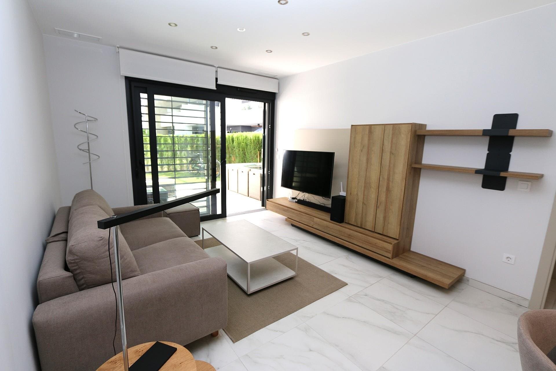 2-Bedroom Apartment in La Zenia, Orihuela Costa - 13