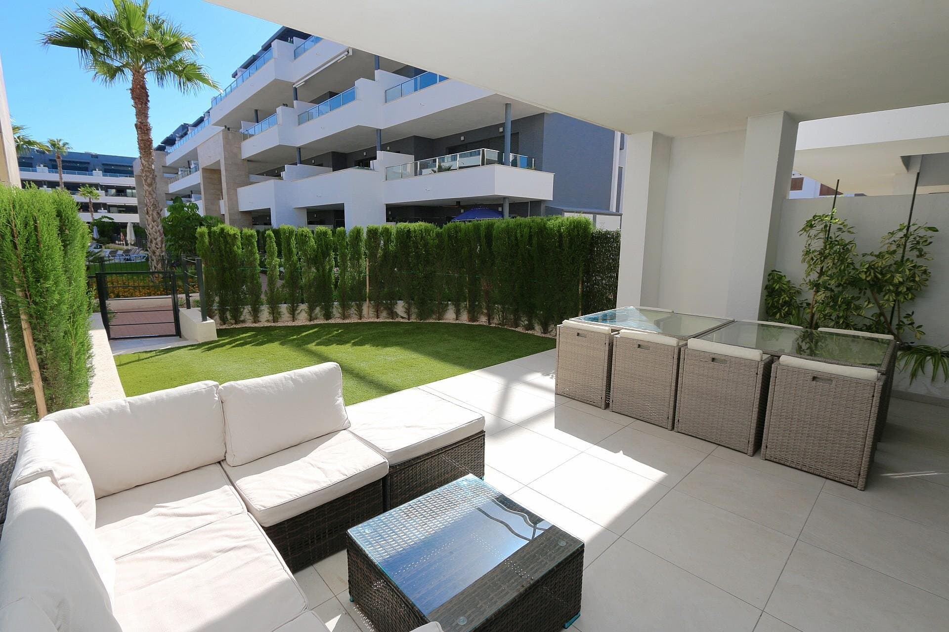 2-Bedroom Apartment in La Zenia, Orihuela Costa - 9