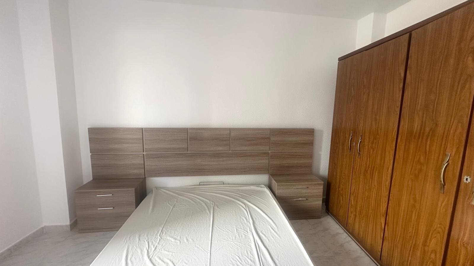 3-Bedroom Apartment in Paseo Maritimo, Torrevieja - 22