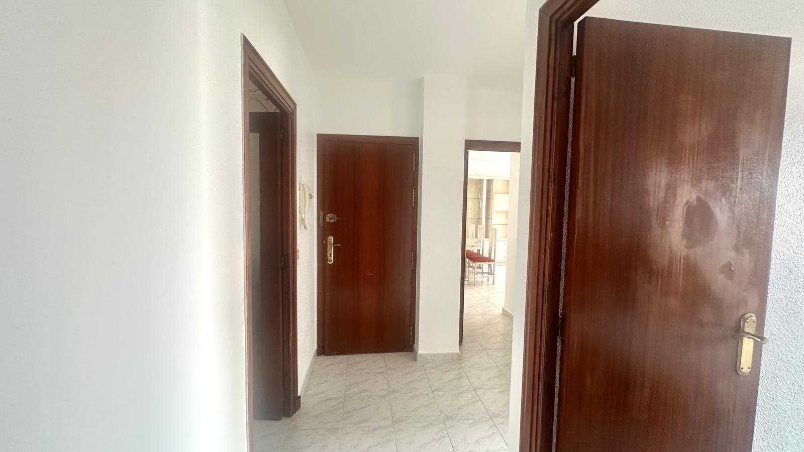 3-Bedroom Apartment in Paseo Maritimo, Torrevieja - 9
