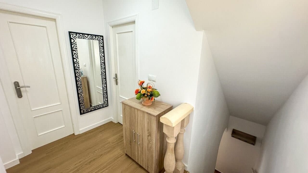 Villa de 3 Dormitorios en Villamartin, Orihuela Costa - 19