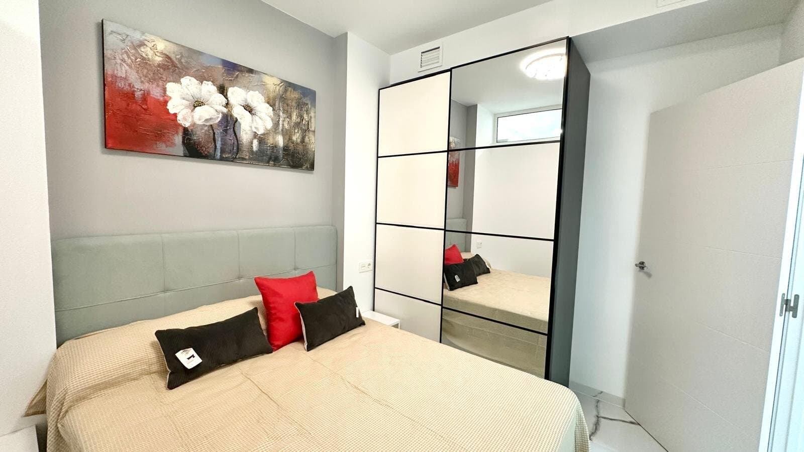 2-Bedroom Apartment in Playa del Cura, Torrevieja - 21