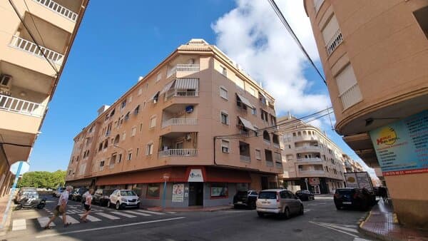 Apartamento de 2 Dormitorios en Acequion, Torrevieja