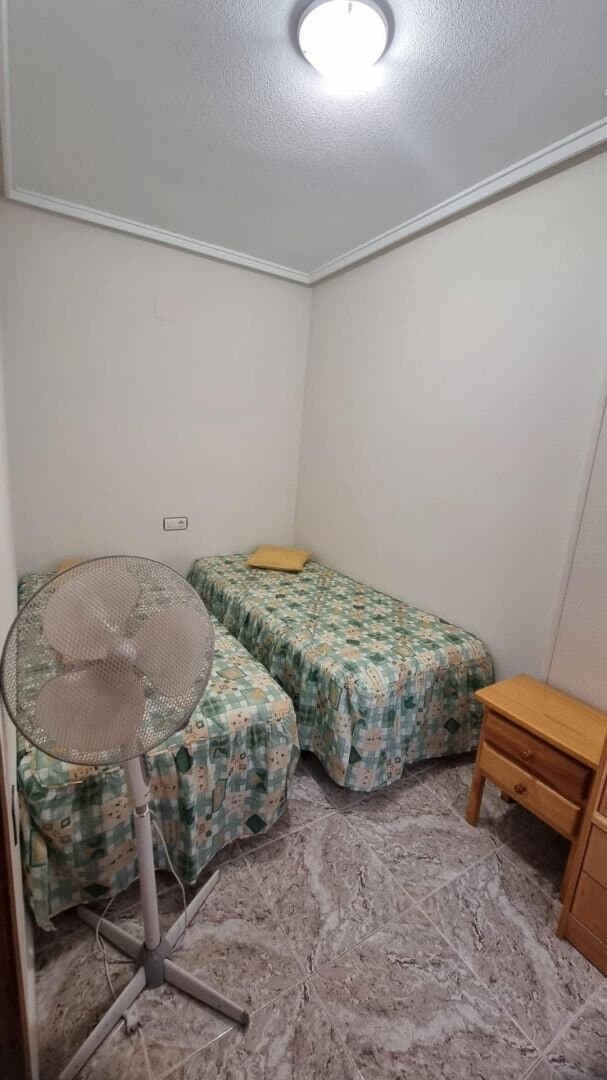 Apartamento de 2 Dormitorios en Acequion, Torrevieja - 13