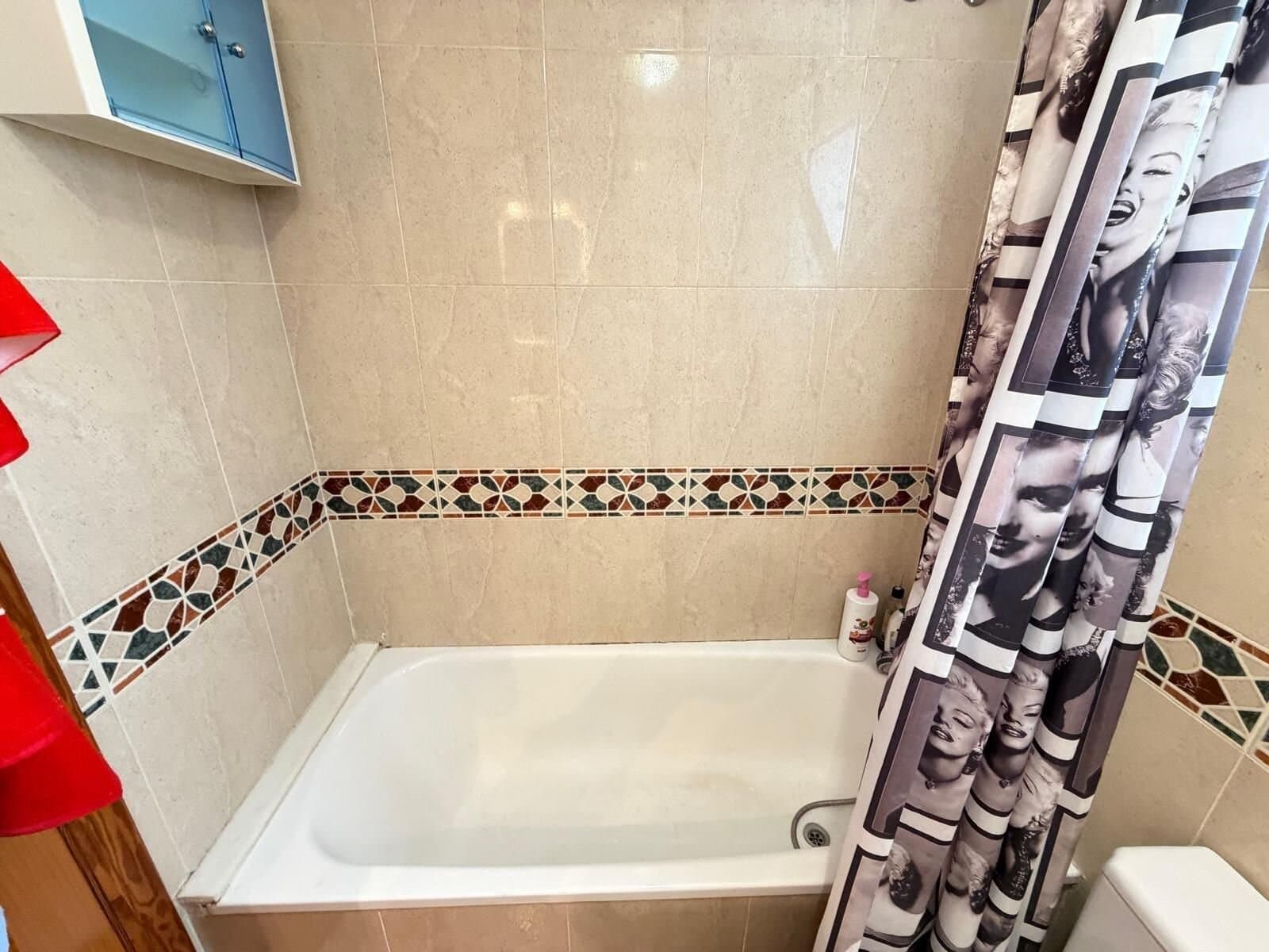 2-Bedroom Apartment in Estacion de Autobuses, Torrevieja - 13