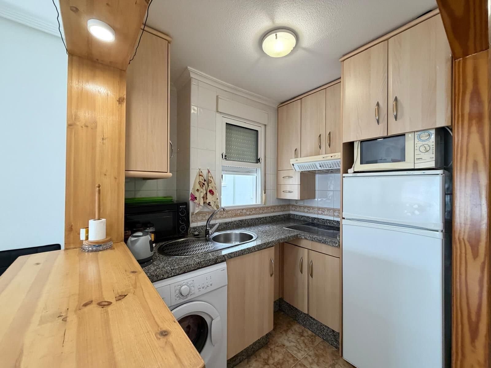 2-Bedroom Apartment in Estacion de Autobuses, Torrevieja - 16