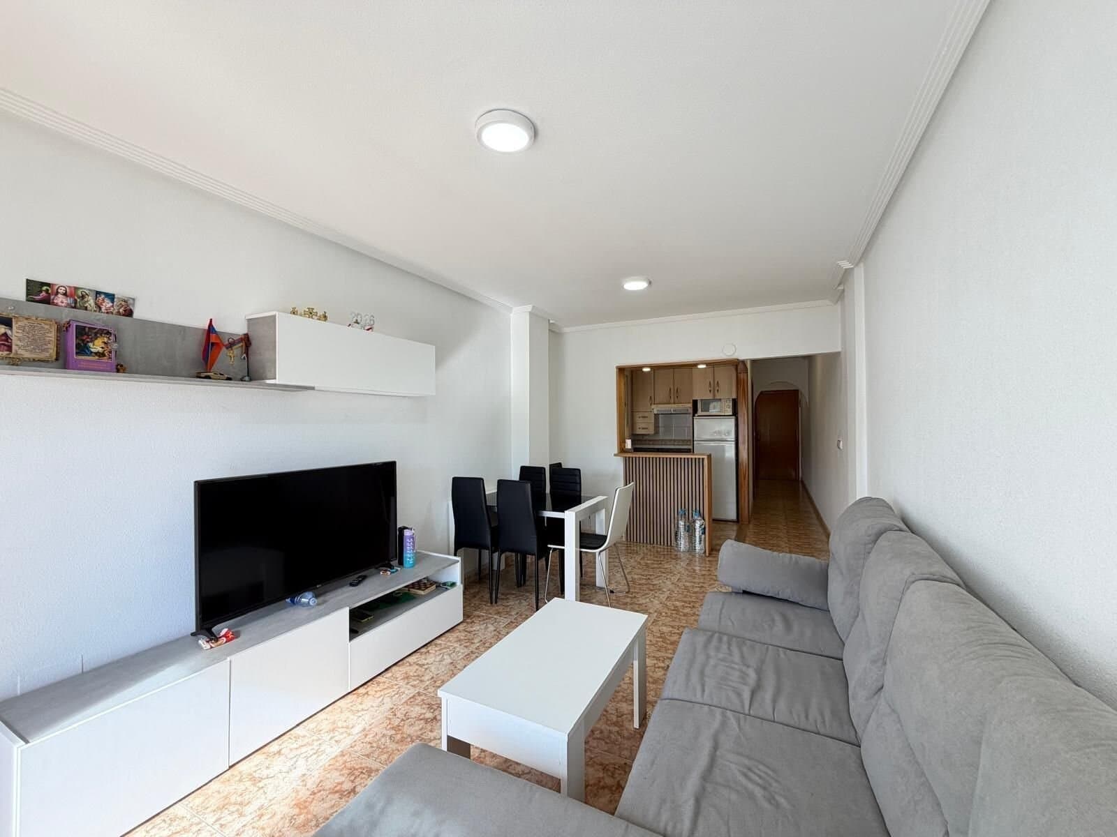 2-Bedroom Apartment in Estacion de Autobuses, Torrevieja - 20