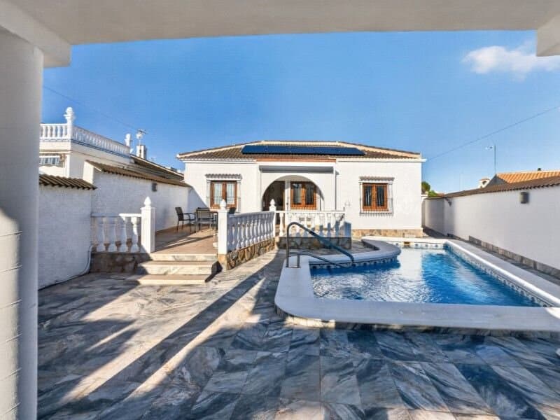 Villa in Torrevieja - 2