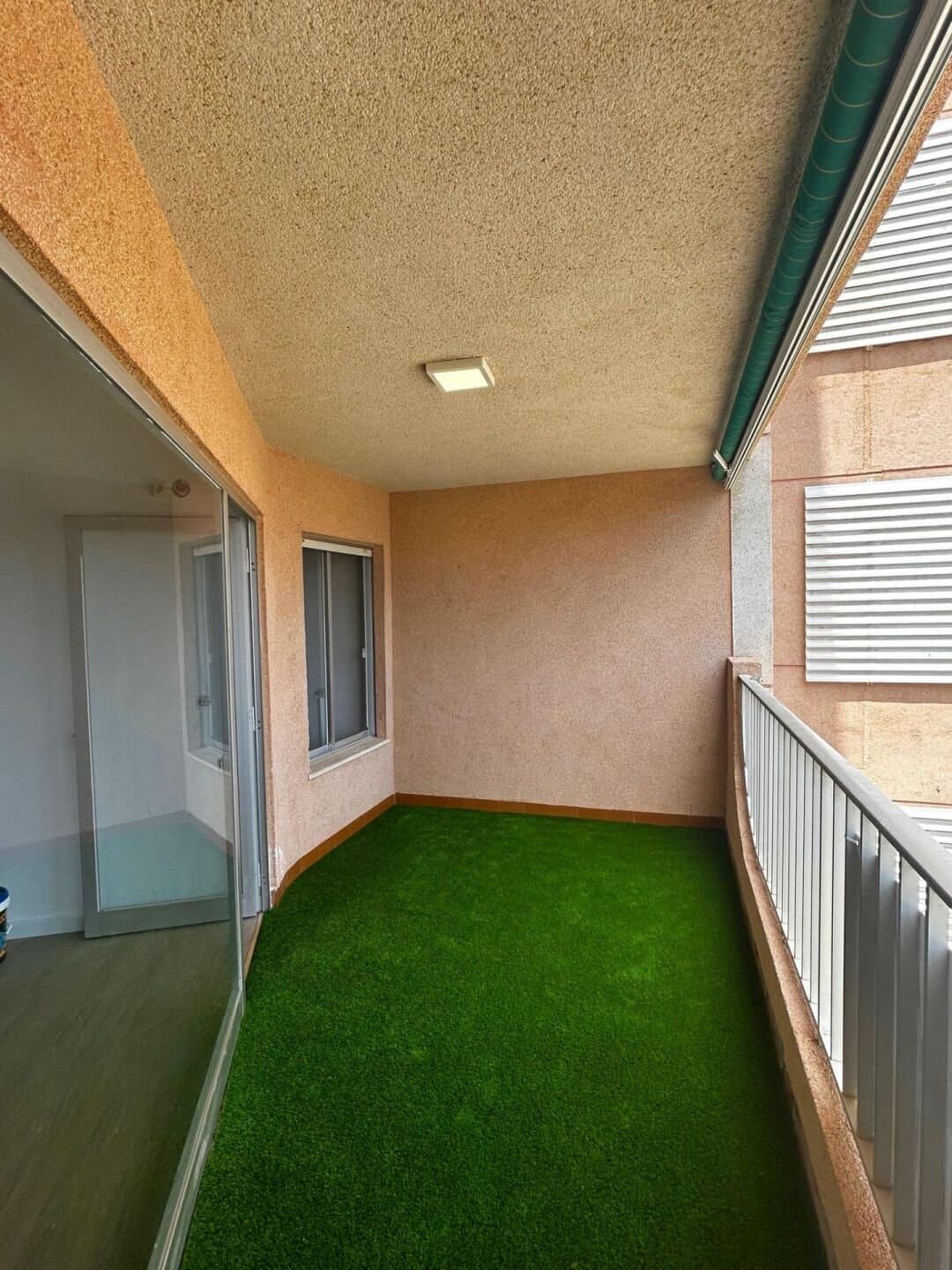 Apartamento de 3 Dormitorios en La Regia, Orihuela Costa - 2