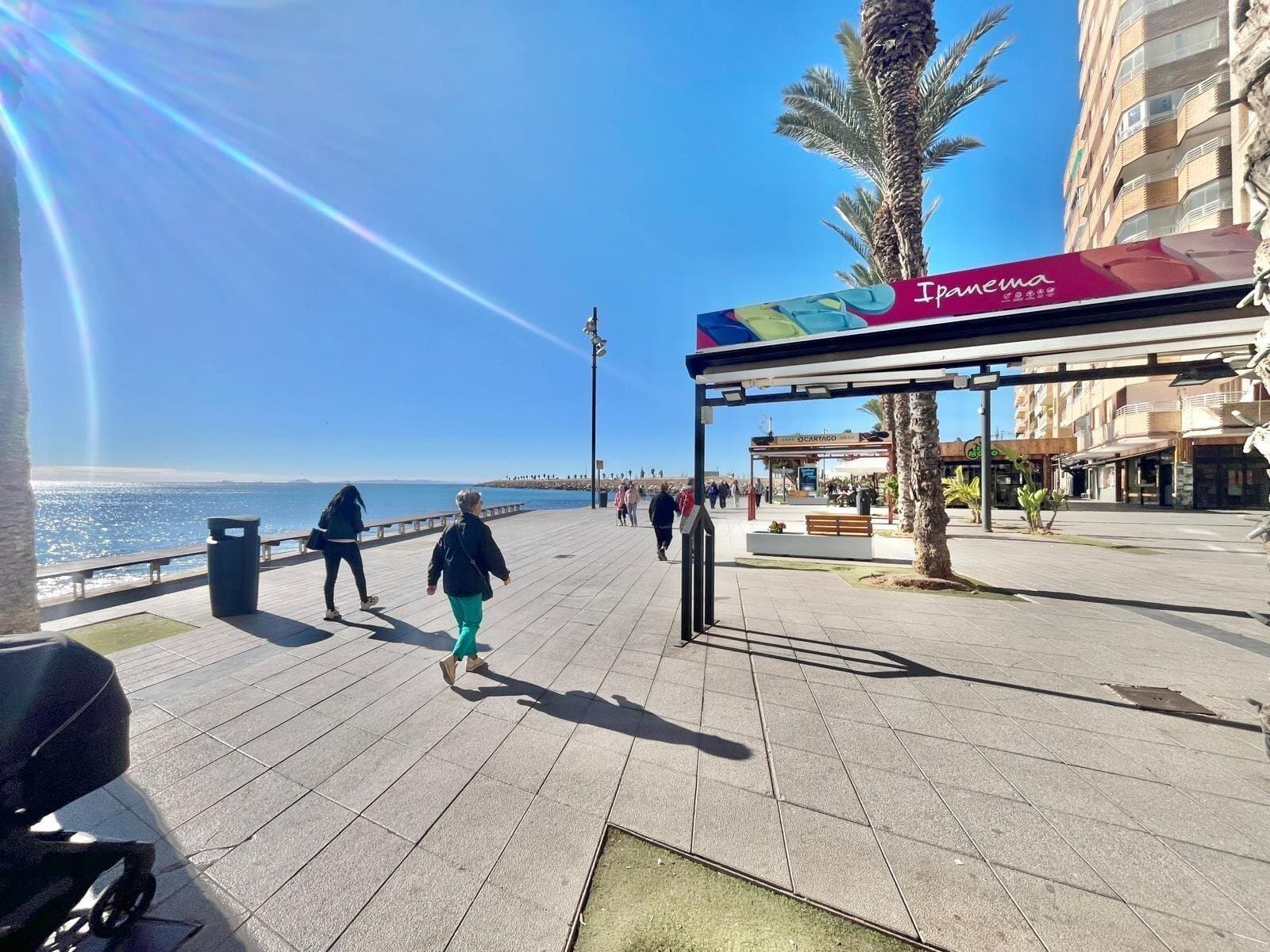 4-Bedroom Apartment in Estacion de Autobuses, Torrevieja - 32