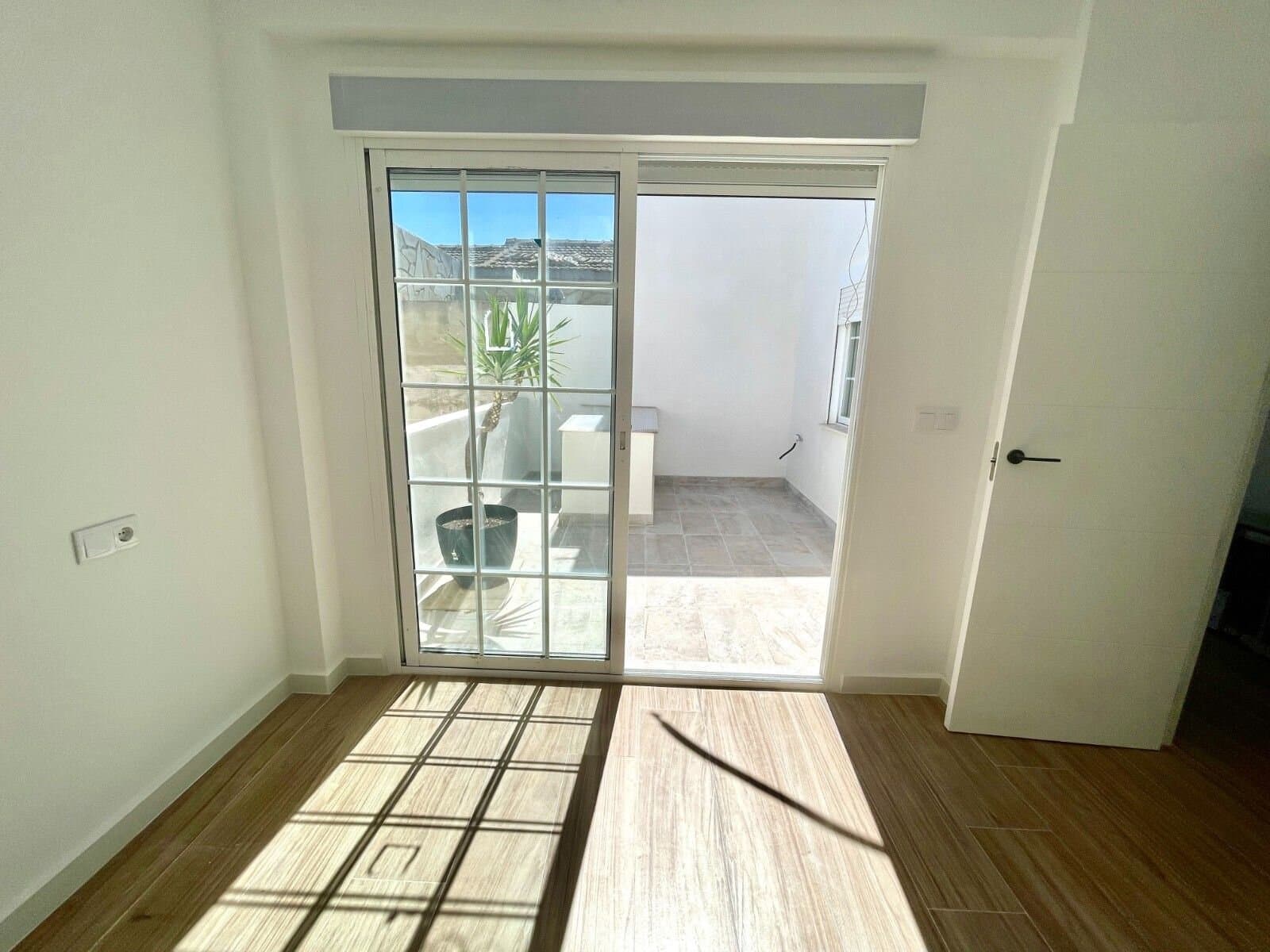 3-Bedroom House in Comunidad Valenciana, Daya Vieja - 12