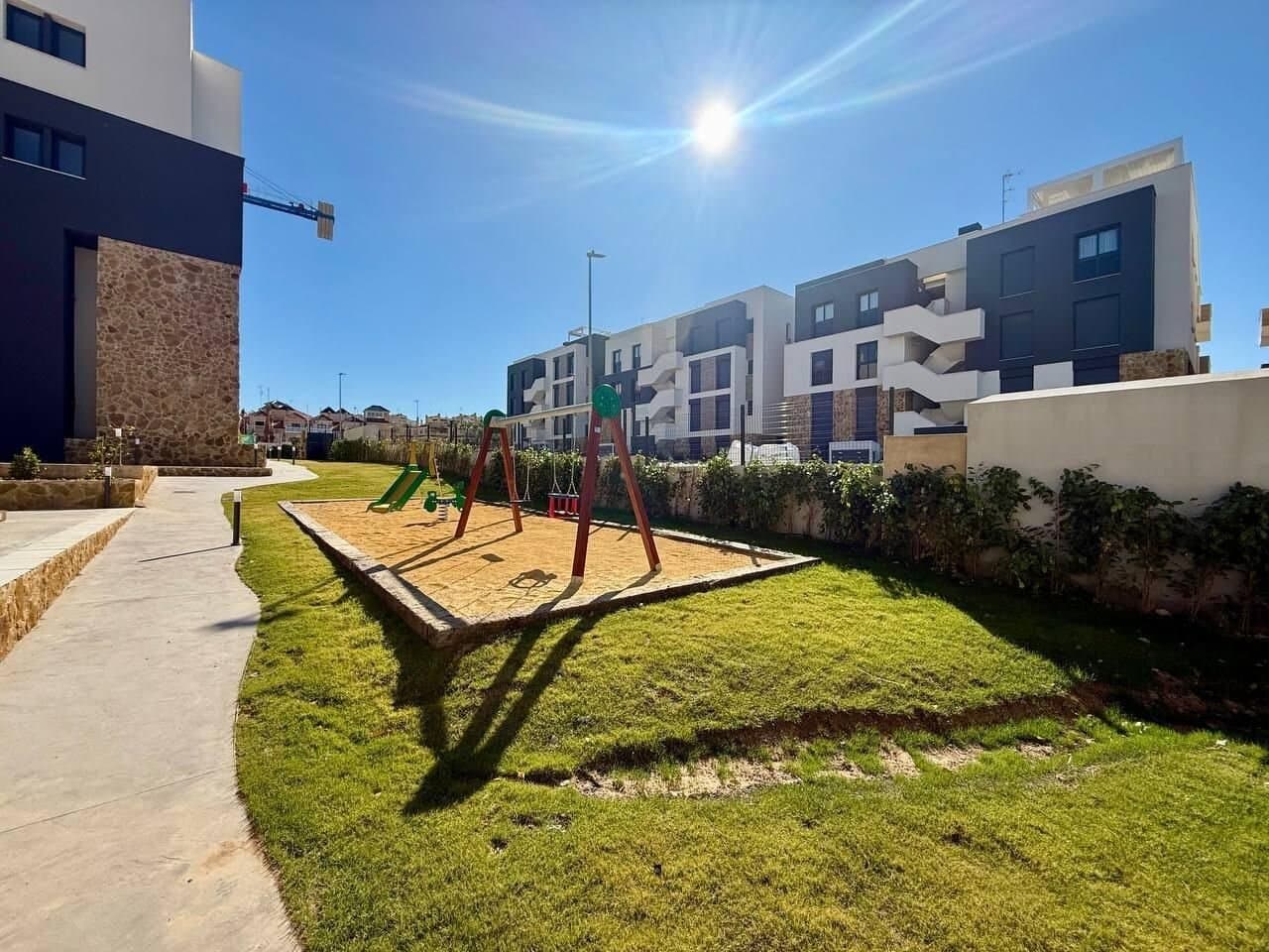 Ático de 2 Dormitorios en Pau 26, Orihuela Costa - 26