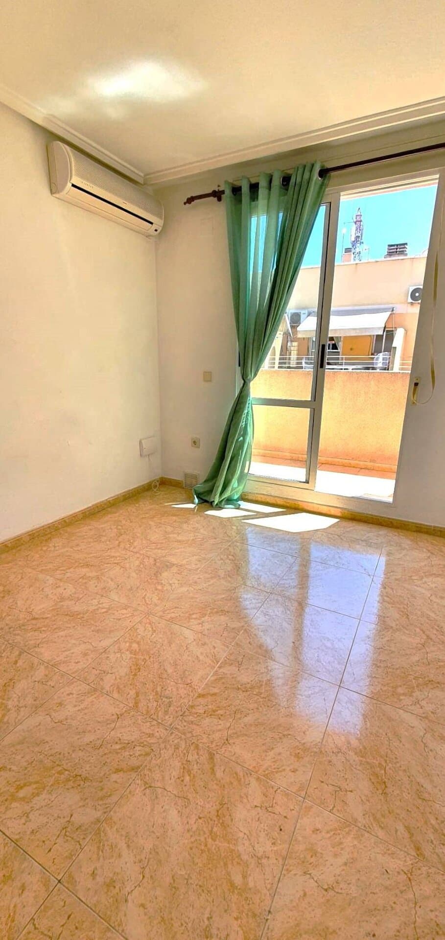 2-Bedroom Penthouse in Centro, Torrevieja - 10