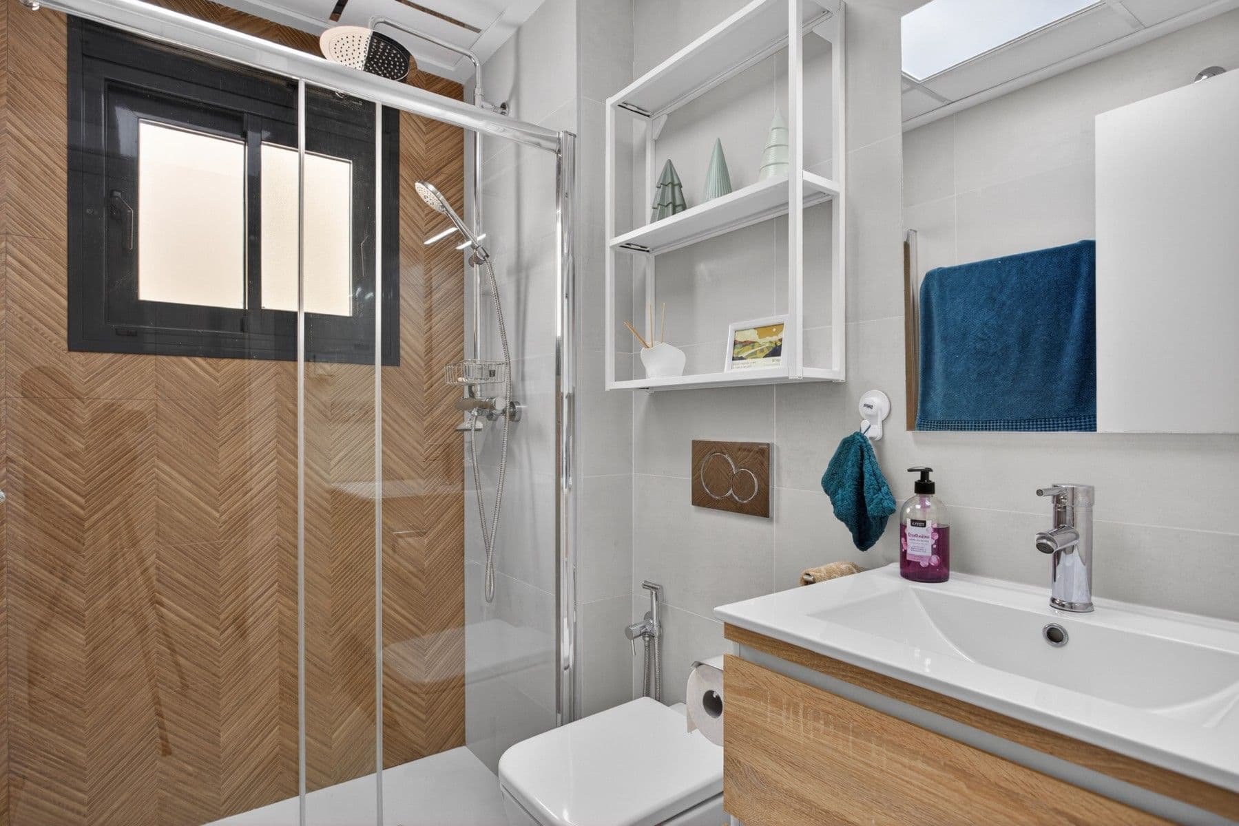 1-Bedroom Apartment in Playa del Cura, Torrevieja - 10