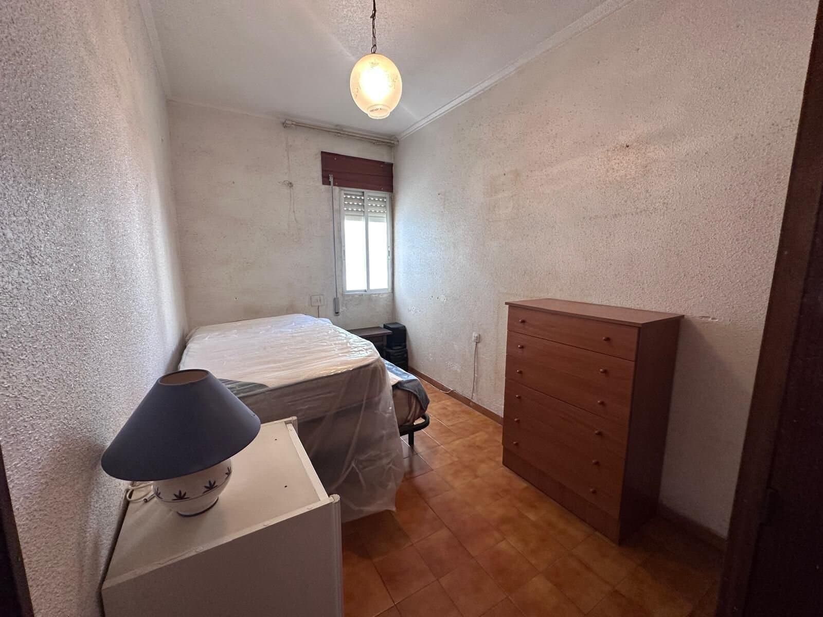 4-Bedroom Apartment in Torrevieja, Torrevieja - 9