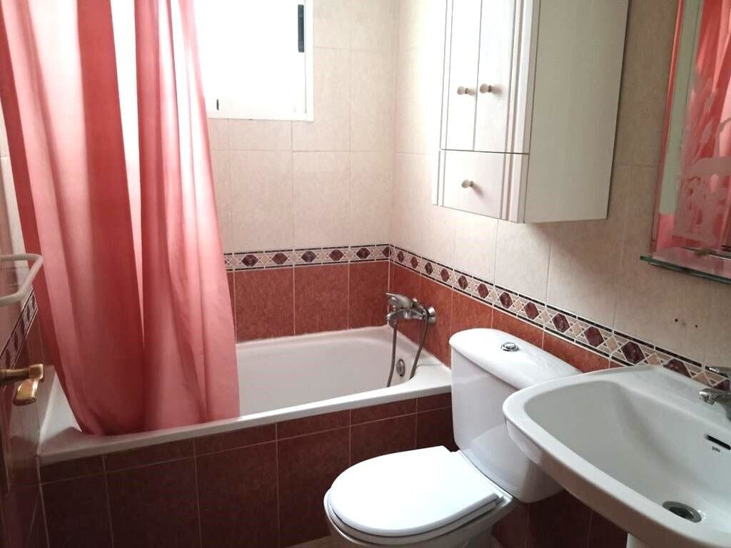 2-Bedroom Apartment in Centro, Torrevieja - 3