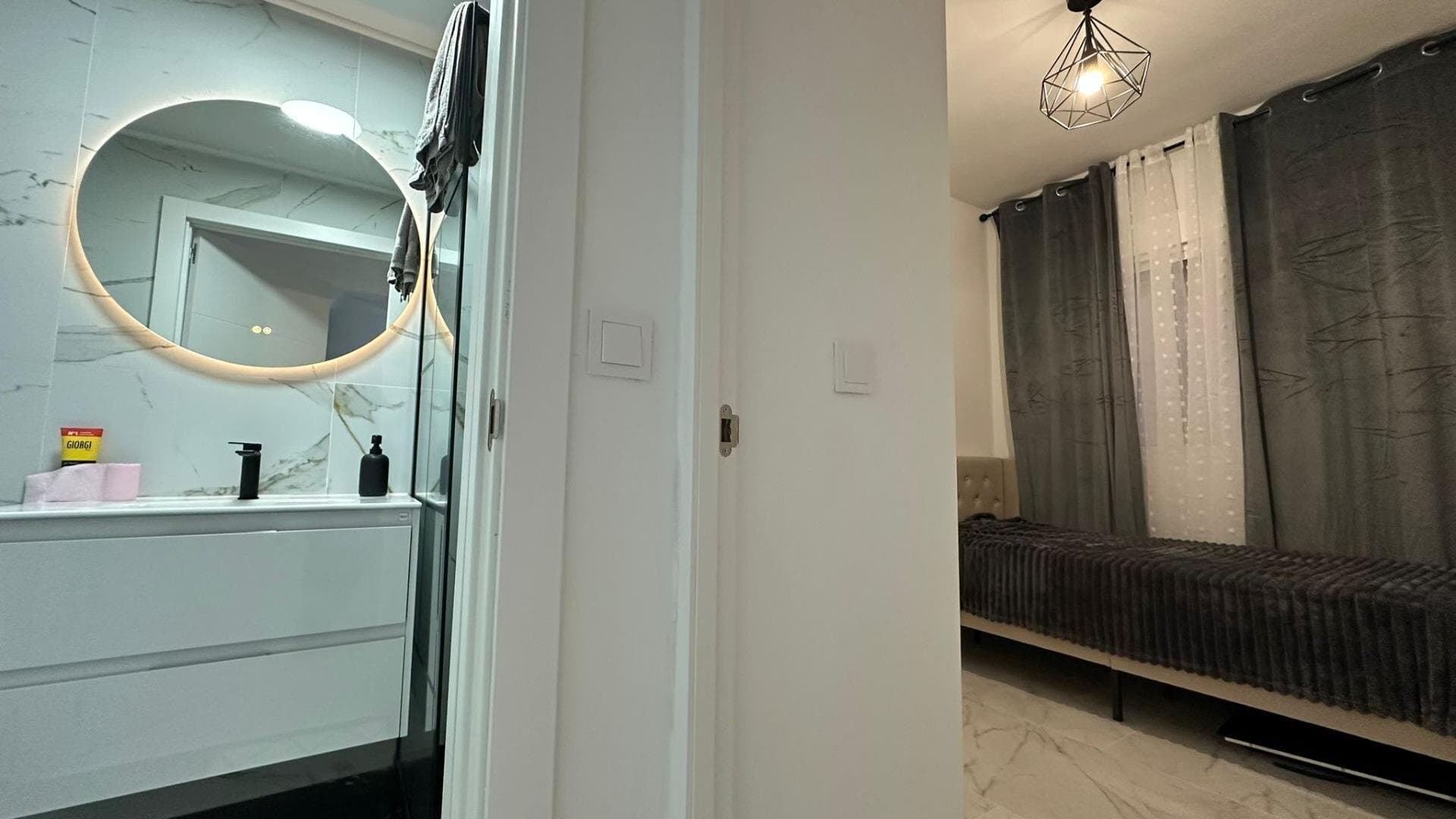 2-Bedroom Apartment in Torrevieja, Torrevieja - 10