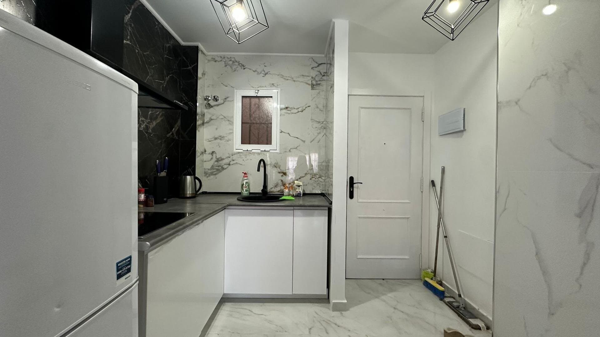 2-Bedroom Apartment in Torrevieja, Torrevieja - 16