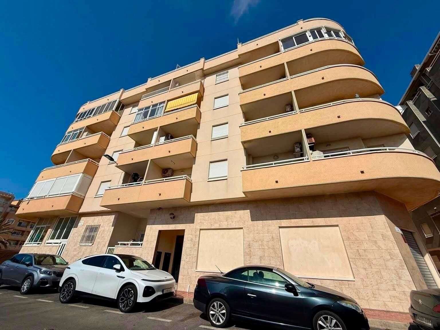2-Bedroom Apartment in Estacion de Autobuses, Torrevieja - 17