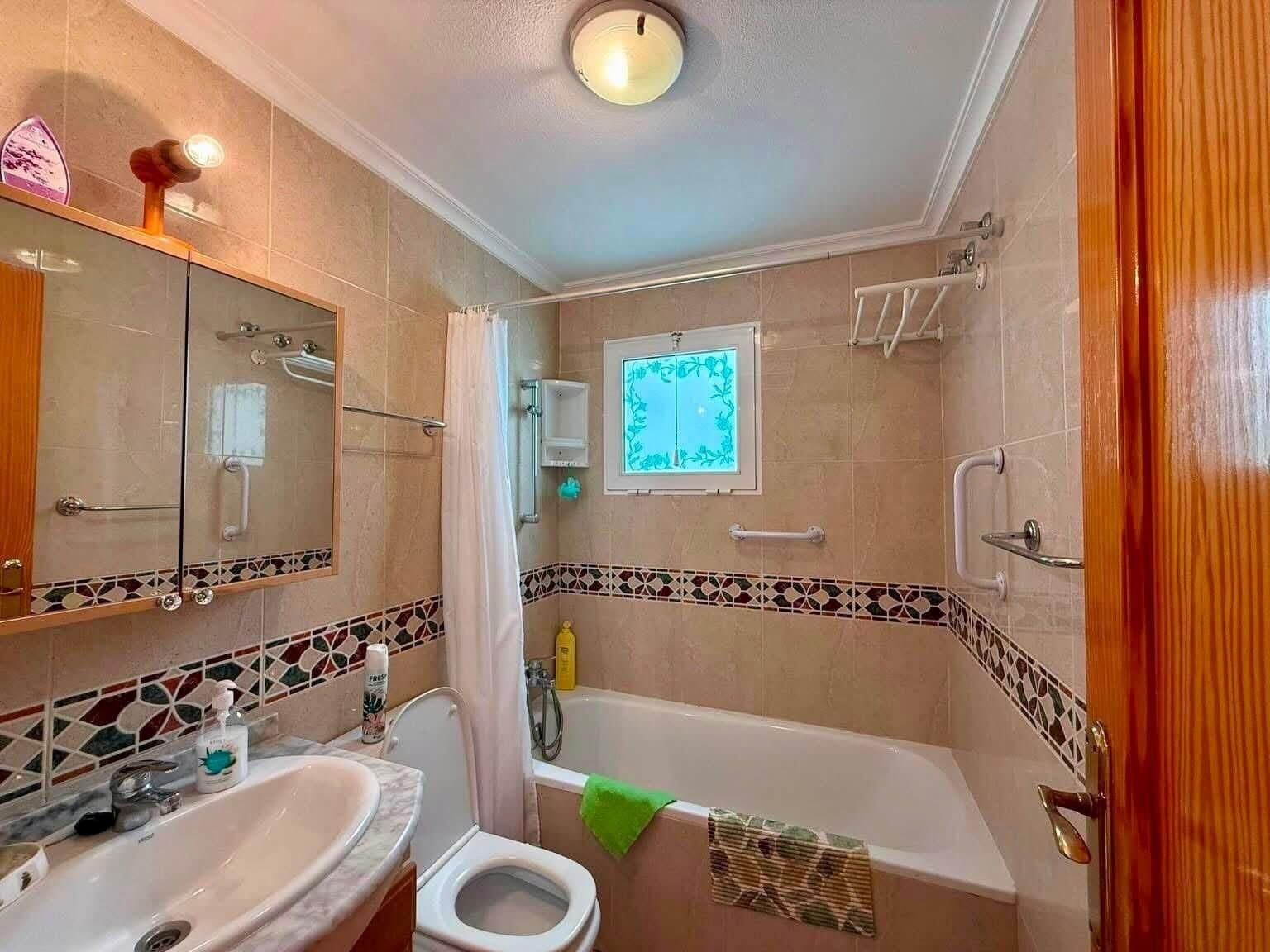 2-Bedroom Apartment in Estacion de Autobuses, Torrevieja - 7
