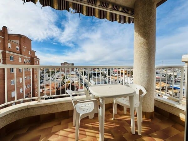 2-Bedroom Apartment in Nueva Torrevieja, Torrevieja