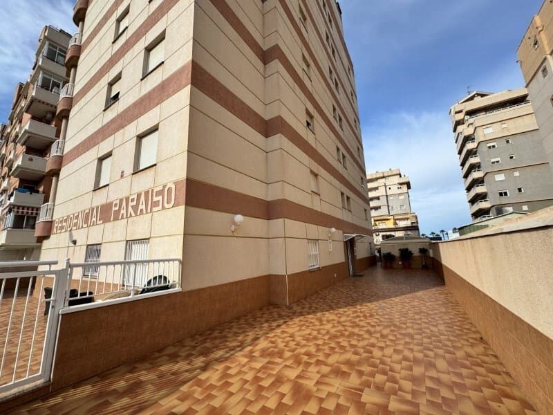 2-Bedroom Apartment in Nueva Torrevieja, Torrevieja - 16