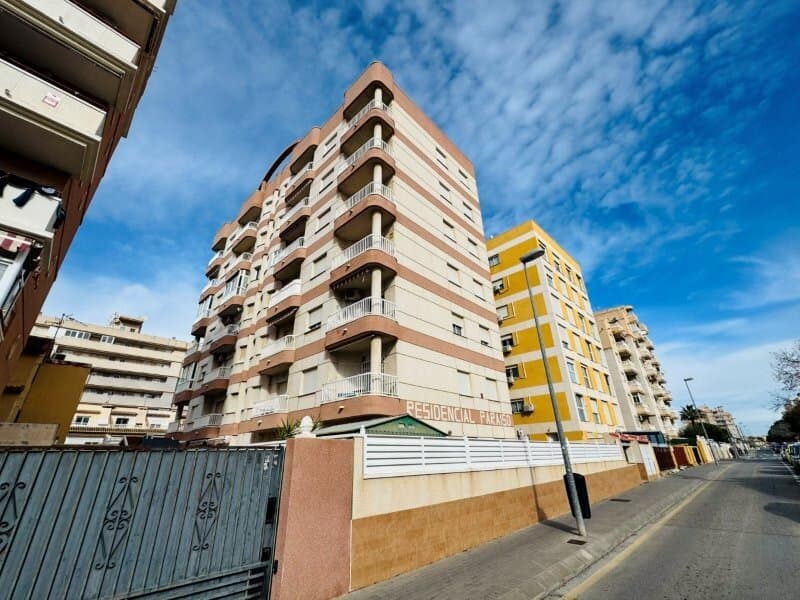 2-Bedroom Apartment in Nueva Torrevieja, Torrevieja - 18