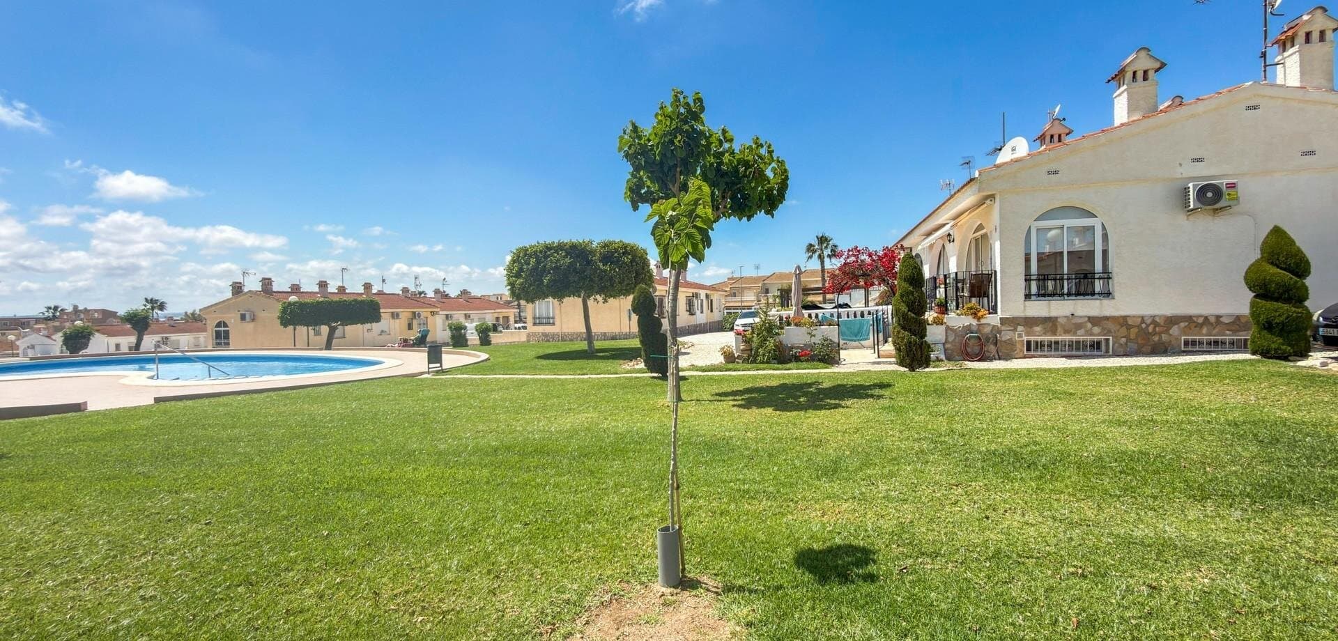2-Bedroom House in Rojales - 15