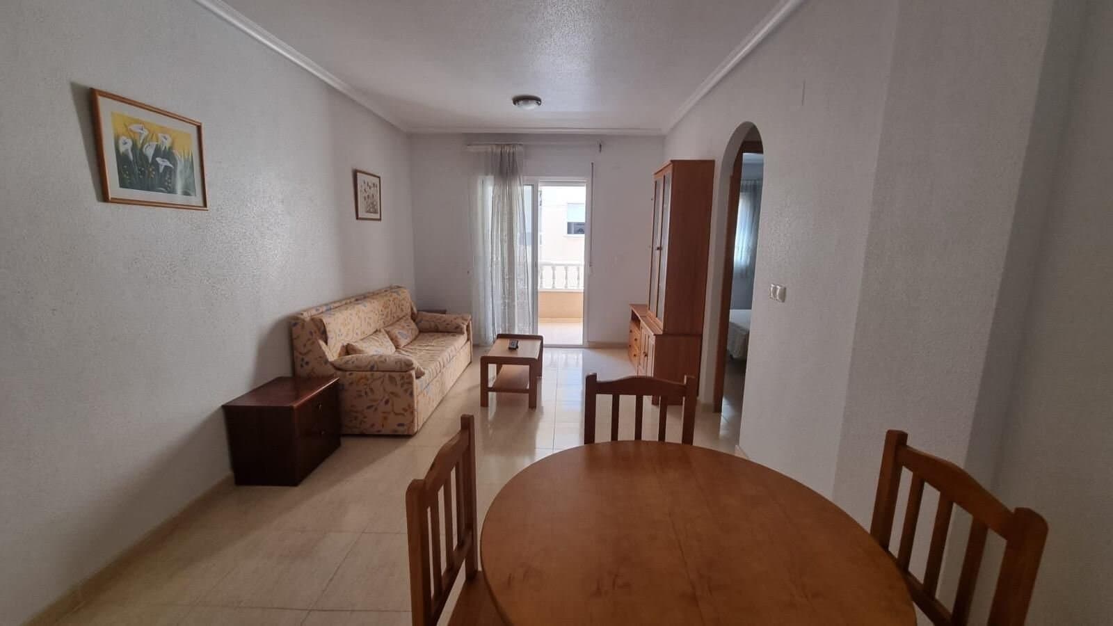 2-Bedroom Apartment in Torrevieja, Torrevieja - 11