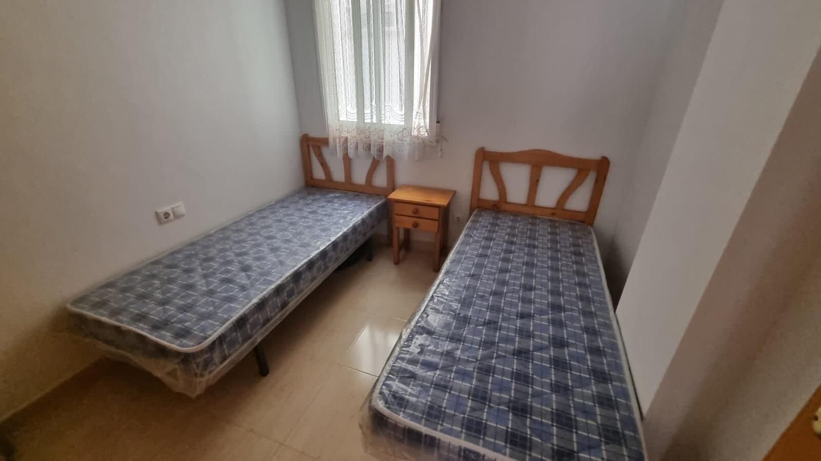 2-Bedroom Apartment in Torrevieja, Torrevieja - 7