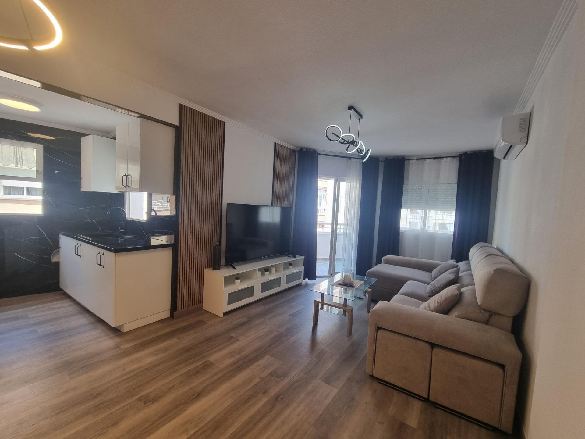 3-Bedroom Apartment in Playa del Cura, Torrevieja