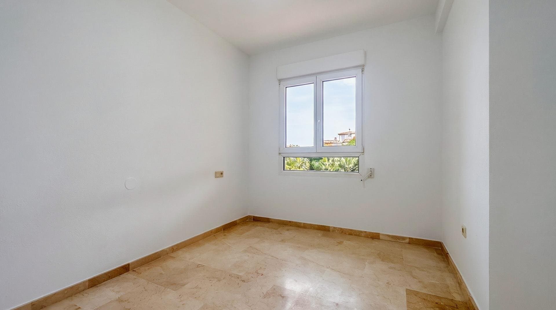 Apartamento de 2 Dormitorios en Lomas de Cabo Roig, Orihuela Costa - 17