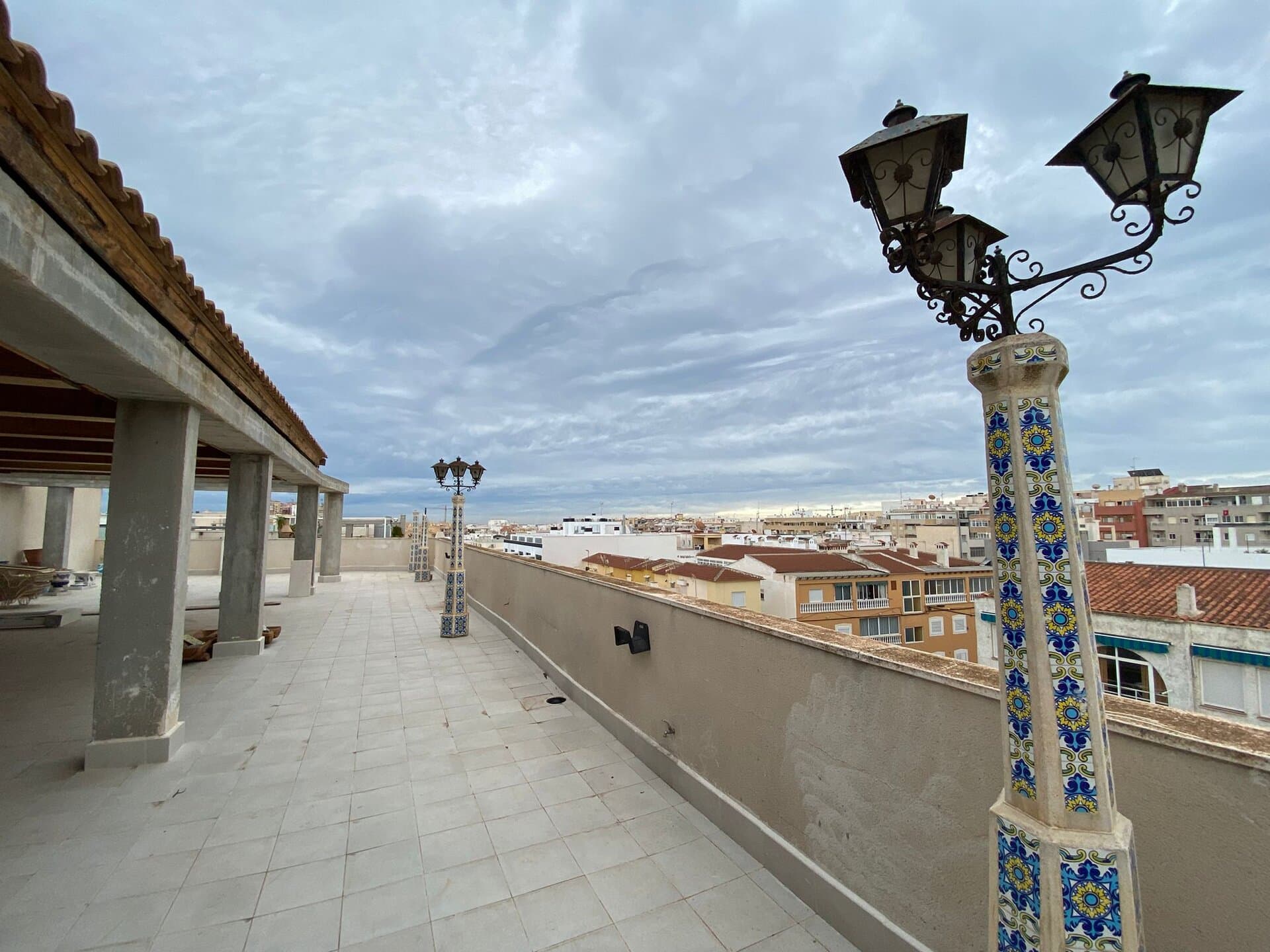 2-Bedroom Penthouse in Centro, Torrevieja - 2