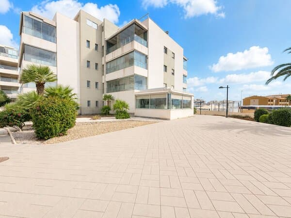 2-Bedroom Apartment in Lomas de Cabo Roig-los Dolses, Orihuela Costa