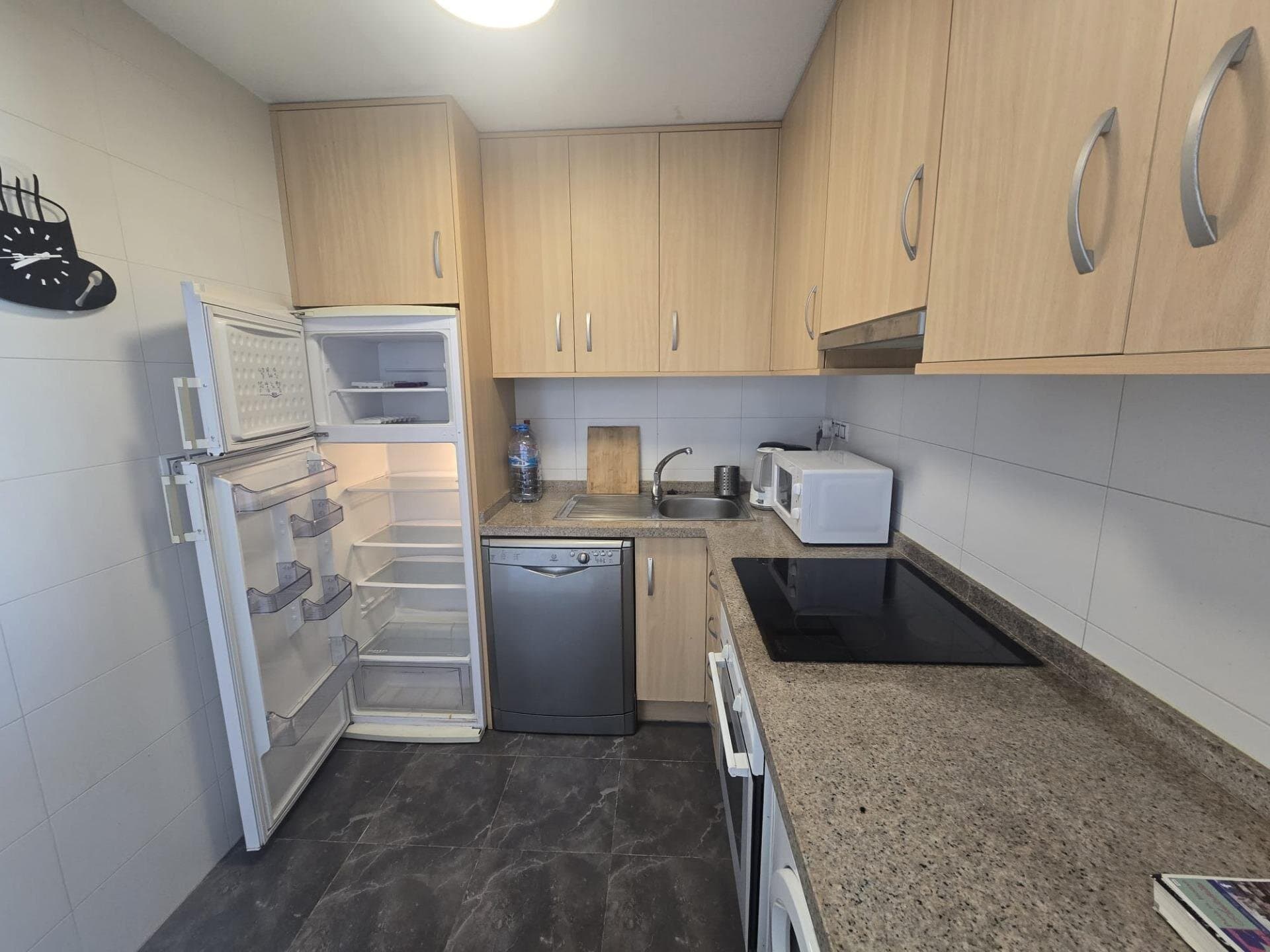 2-Bedroom Apartment in Torrevieja - 10