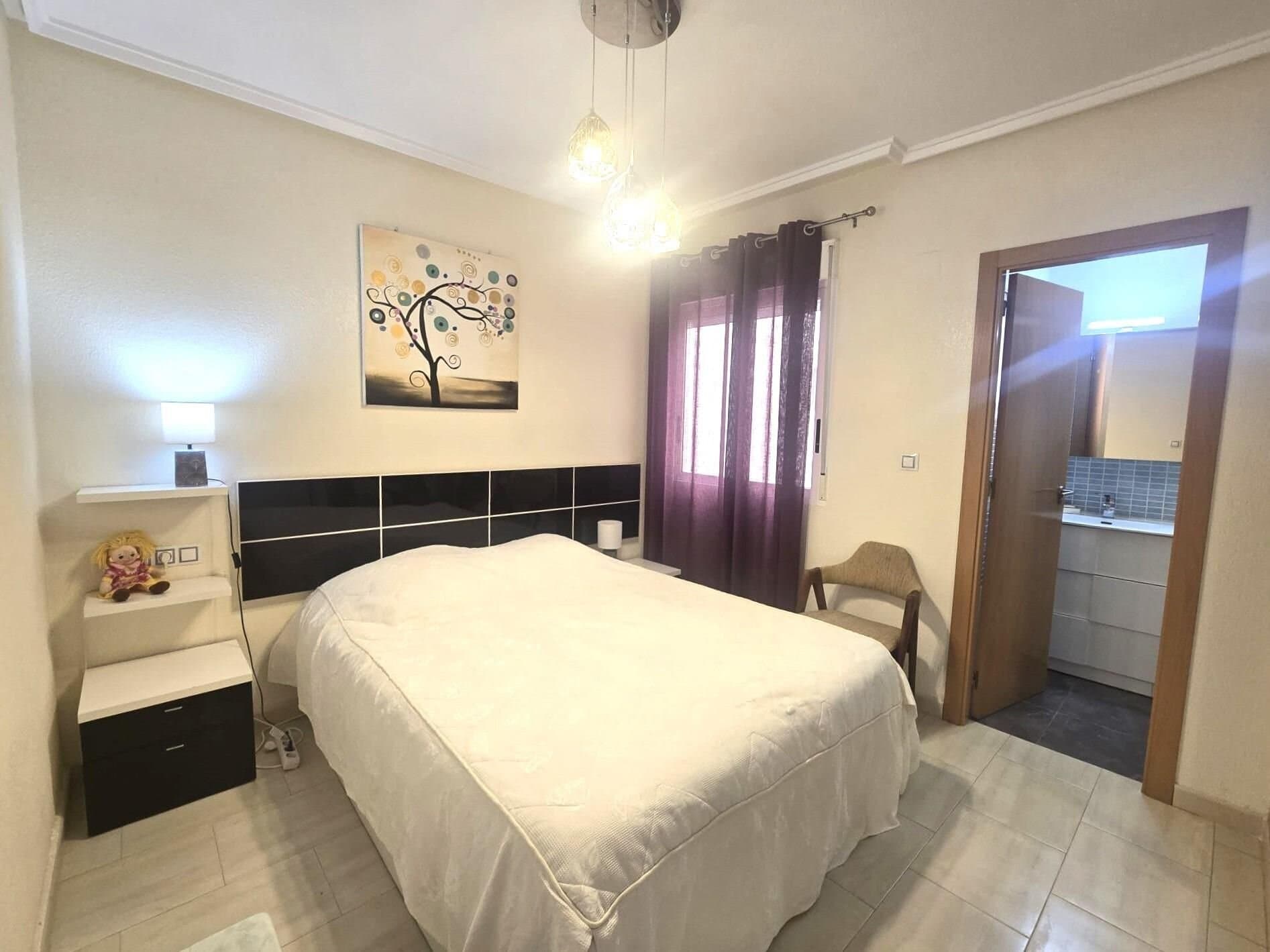 2-Bedroom Apartment in Torrevieja - 19