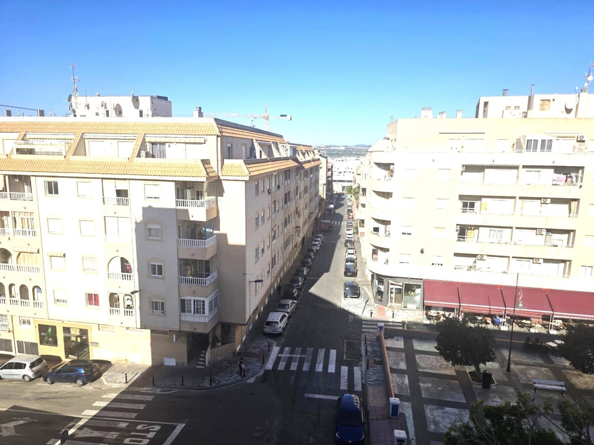 2-Bedroom Apartment in Torrevieja - 30