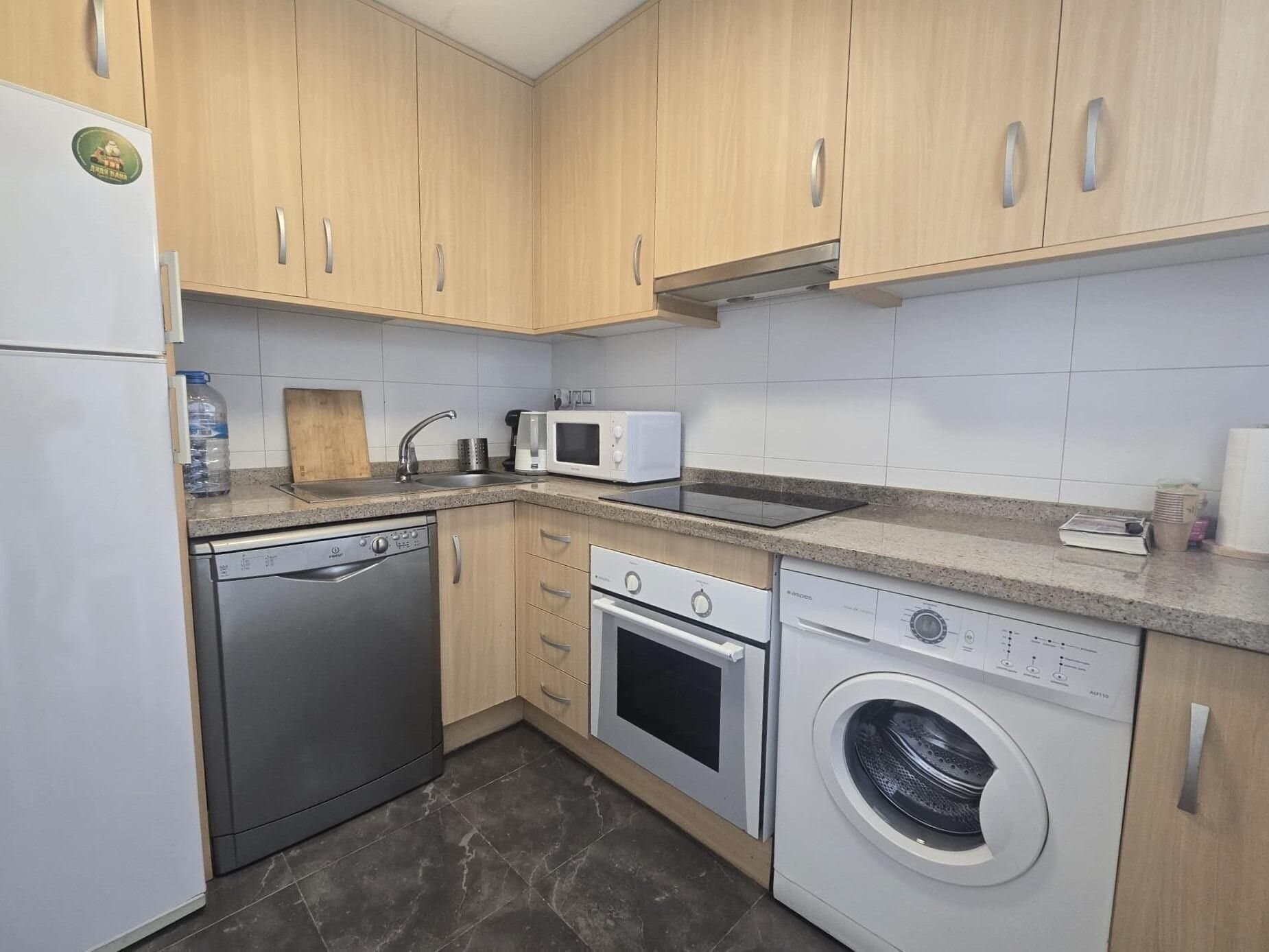 2-Bedroom Apartment in Torrevieja - 8