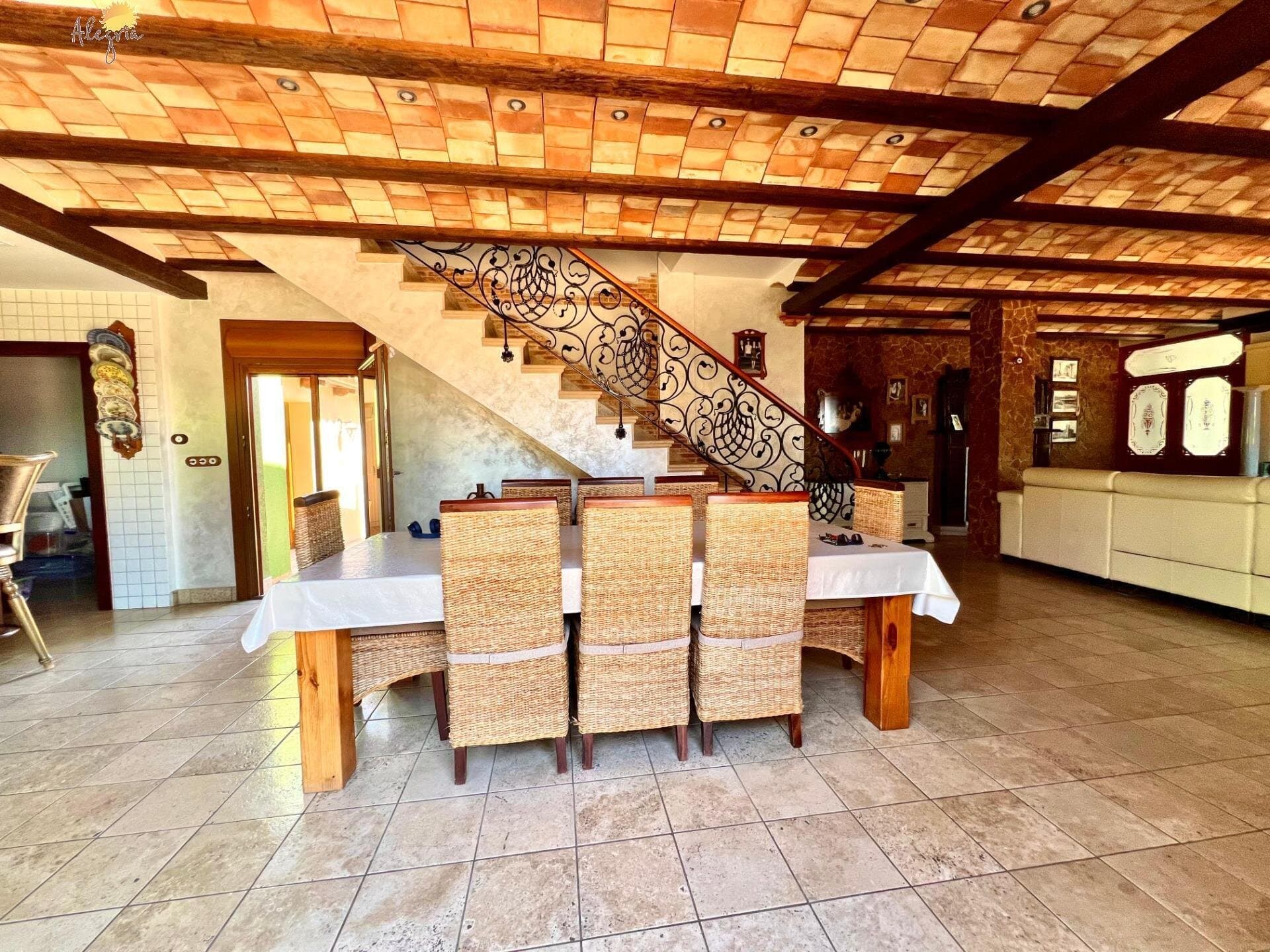 Villa de 4 Dormitorios en Comunidad Valenciana, Almoradi - 25