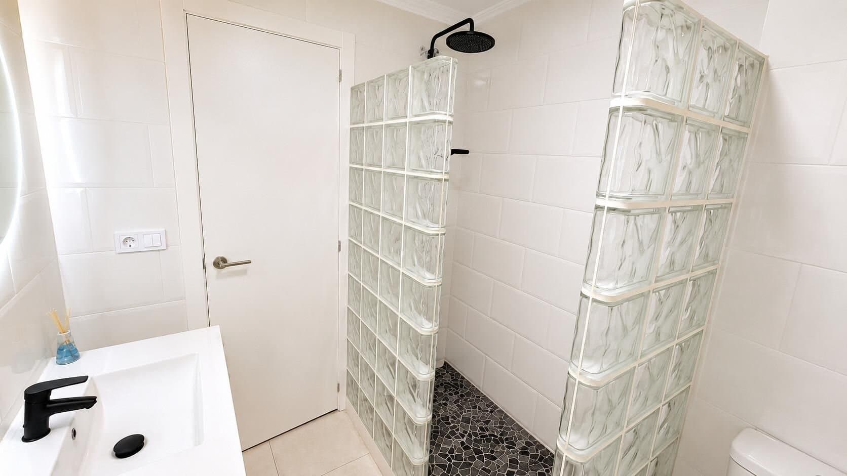 Apartamento de 2 Dormitorios en Lomas de Cabo Roig, Orihuela Costa - 13