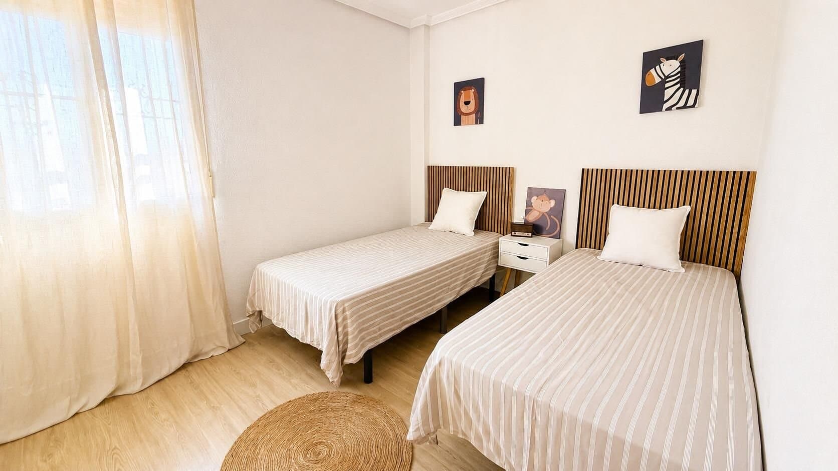 Apartamento de 2 Dormitorios en Lomas de Cabo Roig, Orihuela Costa - 9