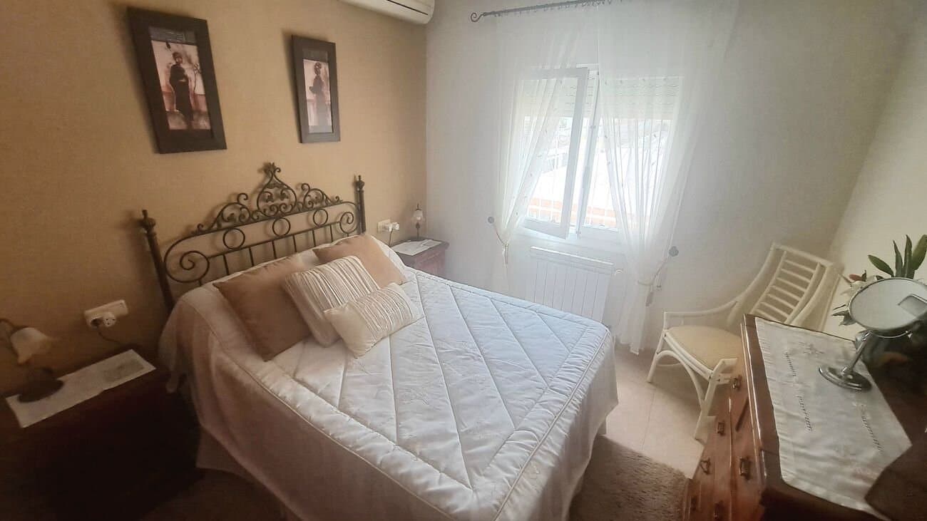 Villa de 3 Dormitorios en Las Filipinas, Orihuela Costa - 17