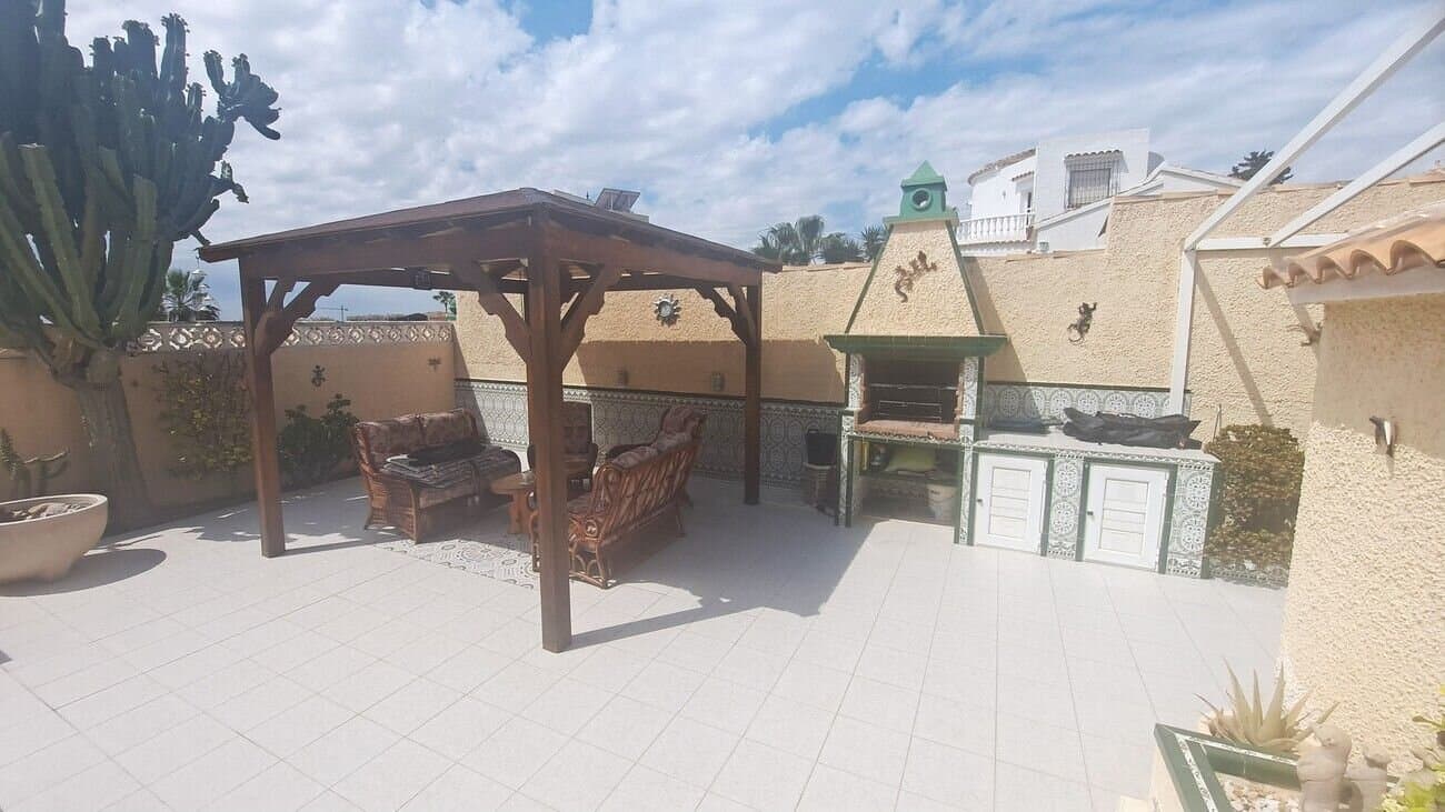 Villa de 3 Dormitorios en Las Filipinas, Orihuela Costa - 3