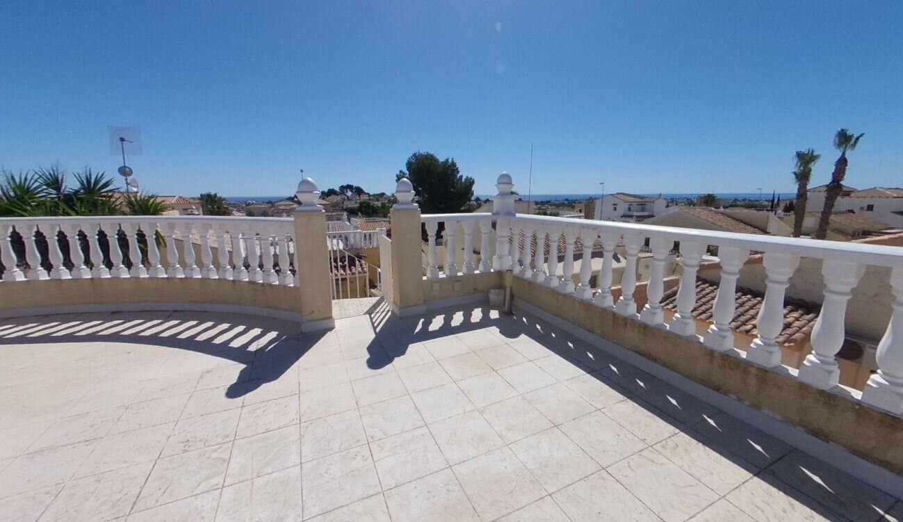 Villa de 3 Dormitorios en Las Filipinas, Orihuela Costa - 35