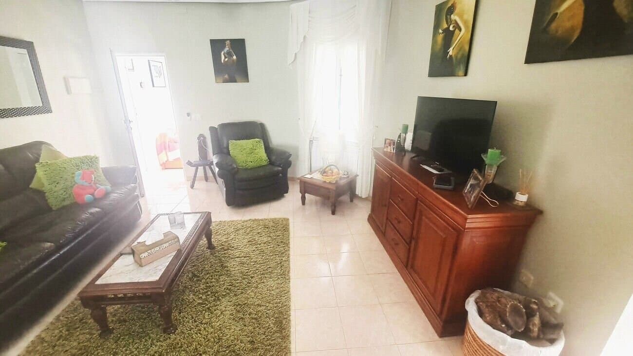 Villa de 3 Dormitorios en Las Filipinas, Orihuela Costa - 7