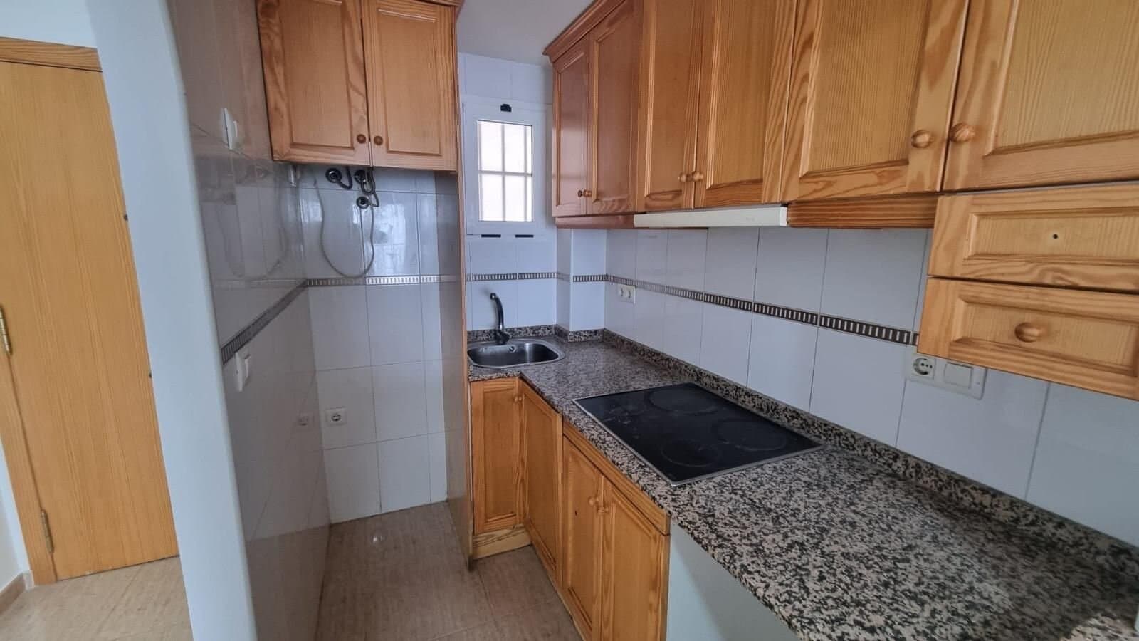 2-Bedroom Apartment in Centro, Torrevieja - 4