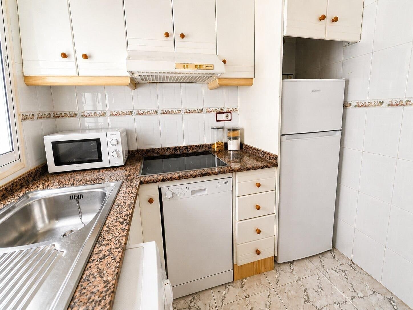 2-Bedroom Apartment in Estacion de Autobuses, Torrevieja - 10